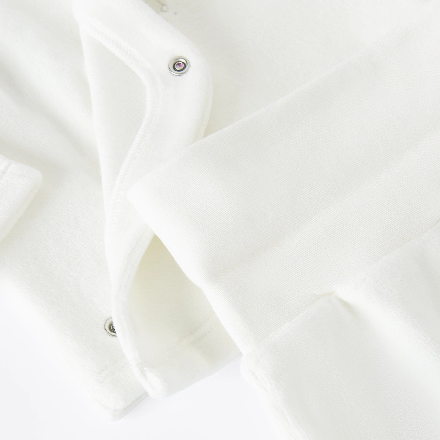 CLOTHING SET