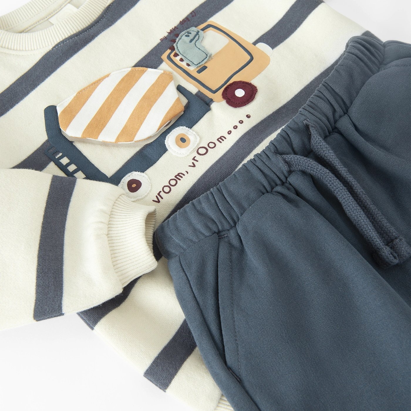 JOGGING SET