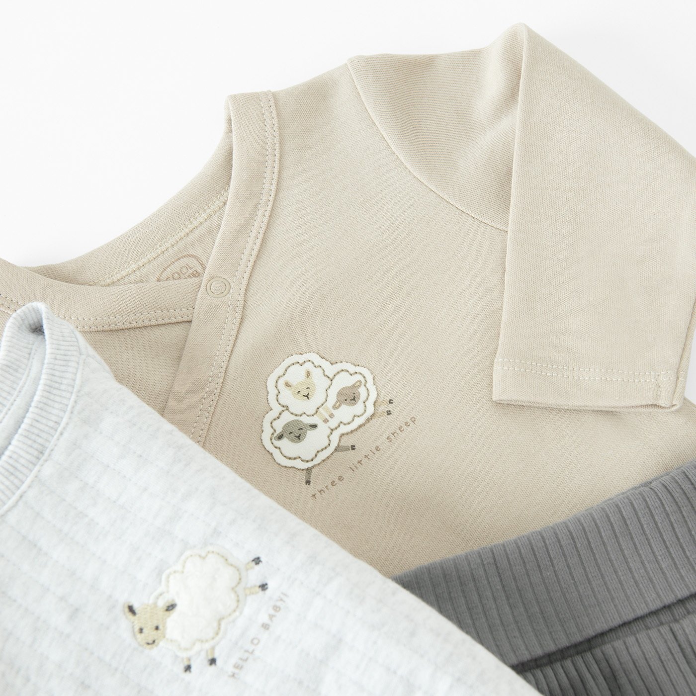 CLOTHING SET