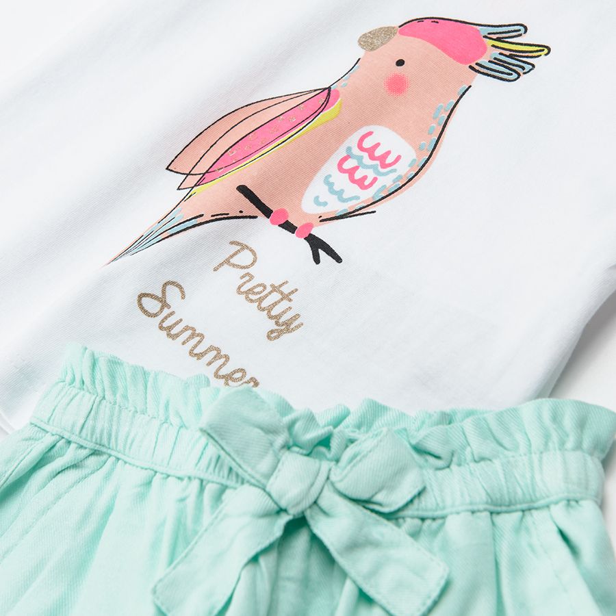 White short sleeve T-shirt with parrot pring and green shorts set