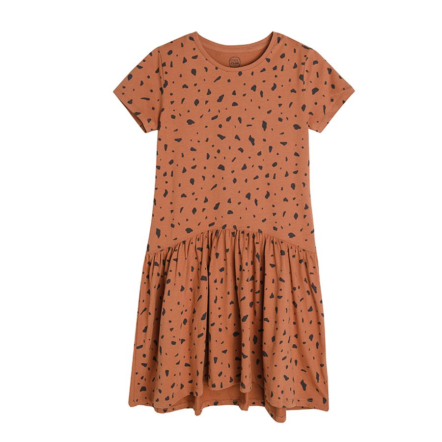 Brown short sleeve dress with black shapes