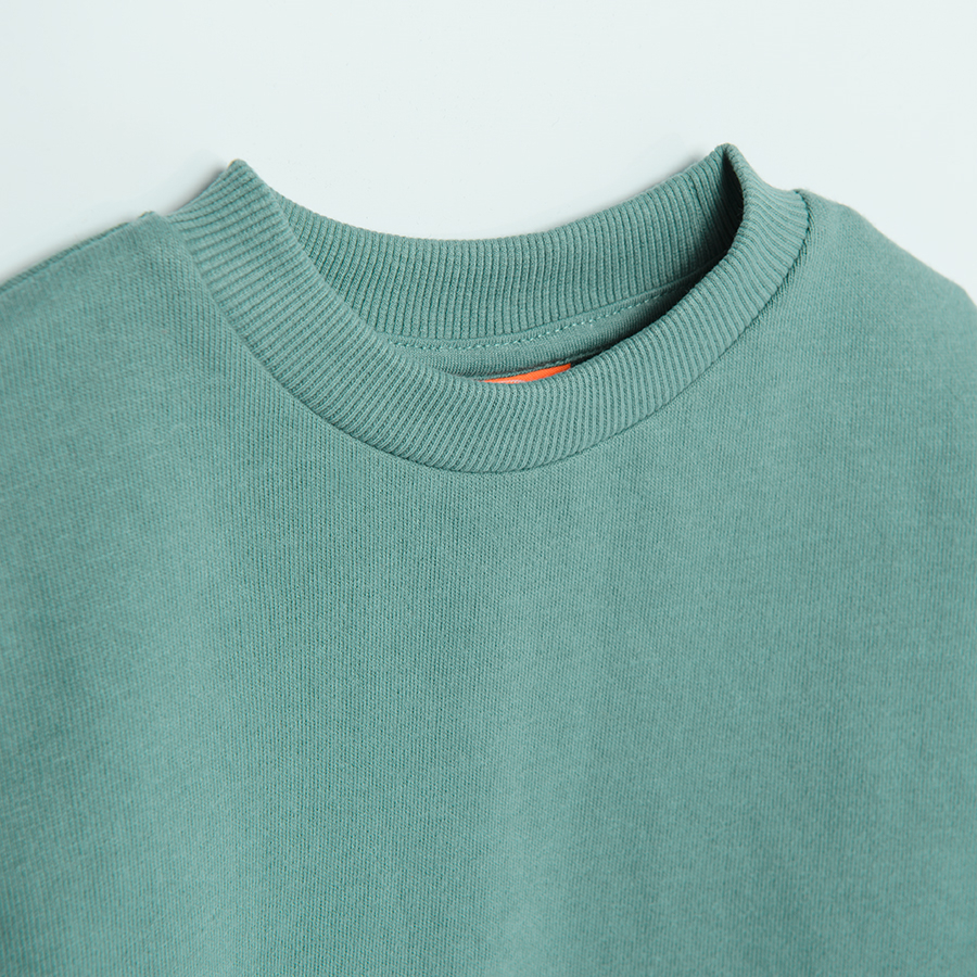 Jogging set sweatshirt and joggers