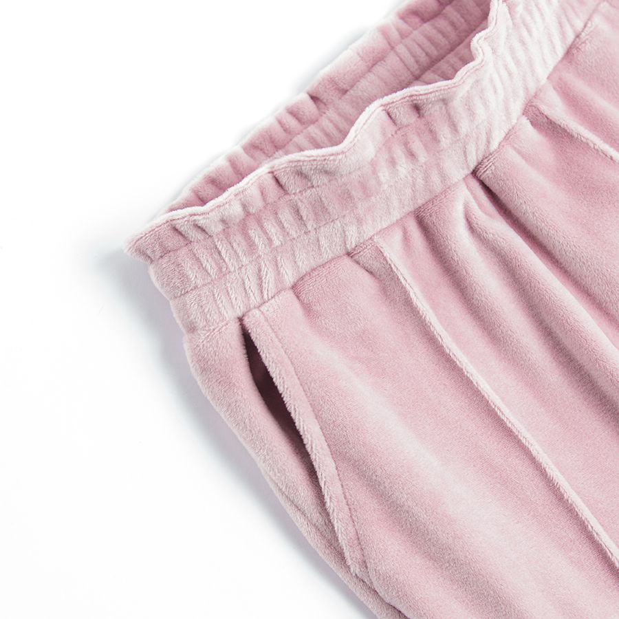 Light violet jogging pants