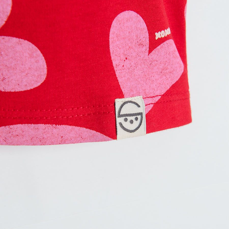 Red short sleeve T-shirt with hearts print