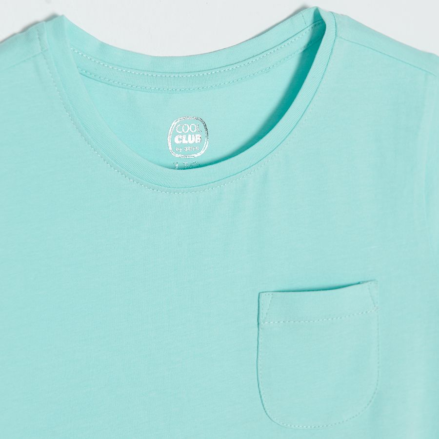 Turquoise short sleeve T-shirt with chest pocket