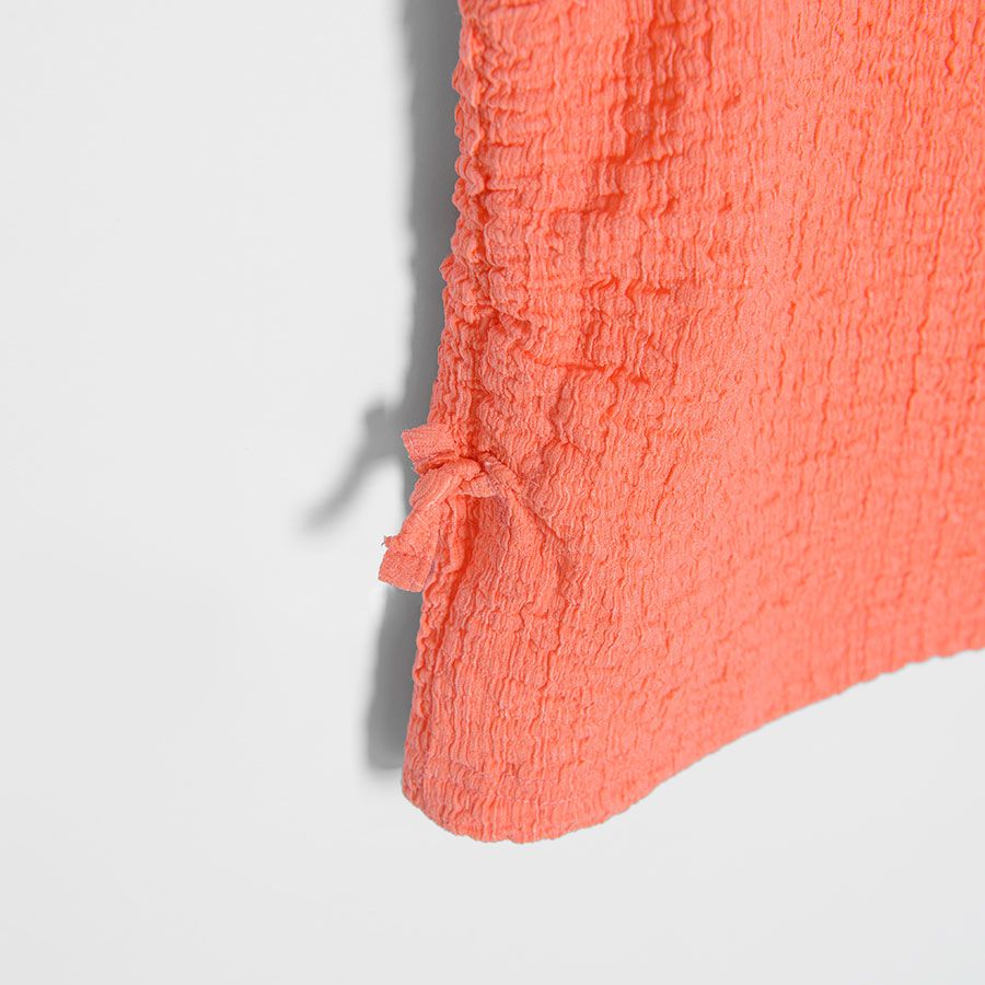 Coral short sleeve T-shirt with elastic cords on the sides