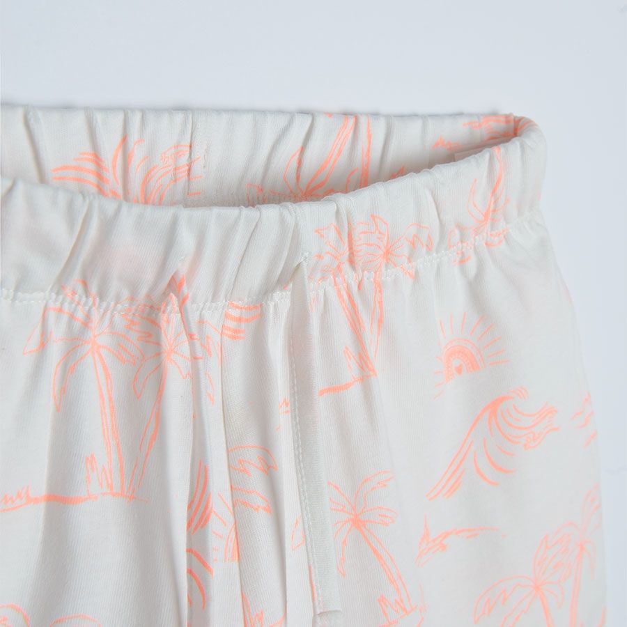 White shorts with adjustable waist and palm trees print