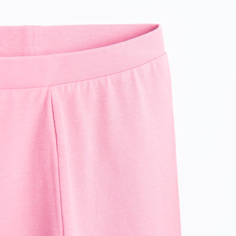 Pink leggings