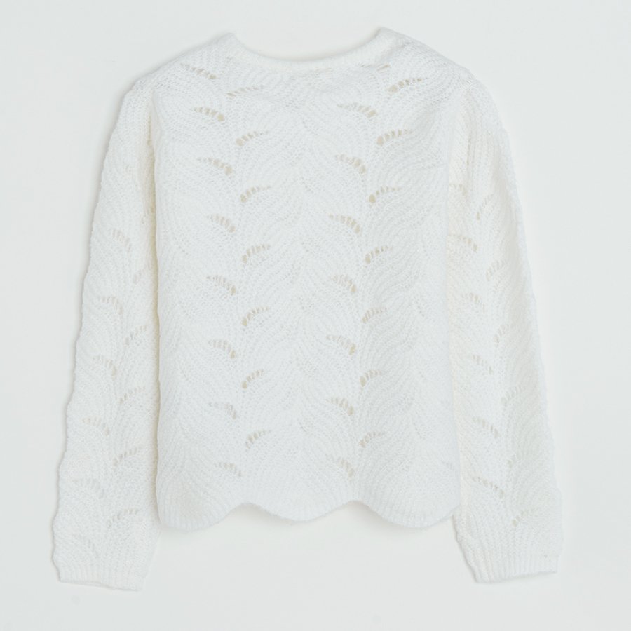 White knitted cardigan