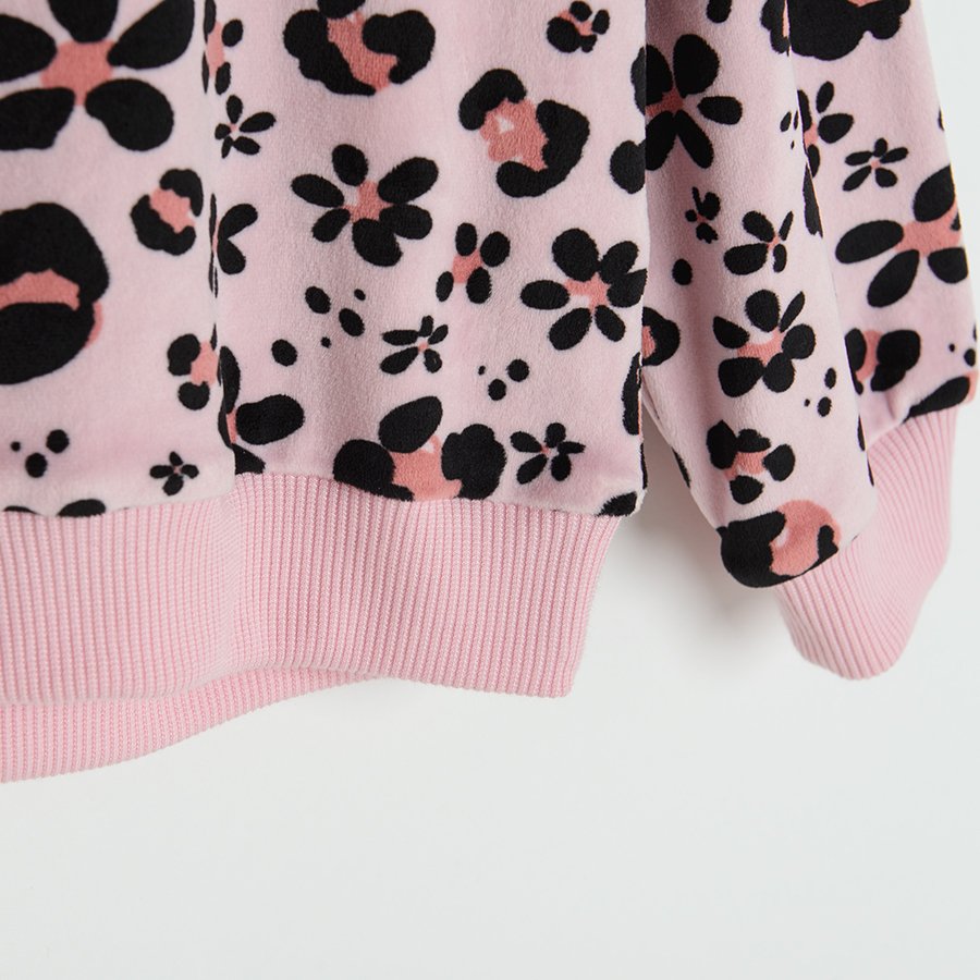 Pink  sweatshirt with flowers print