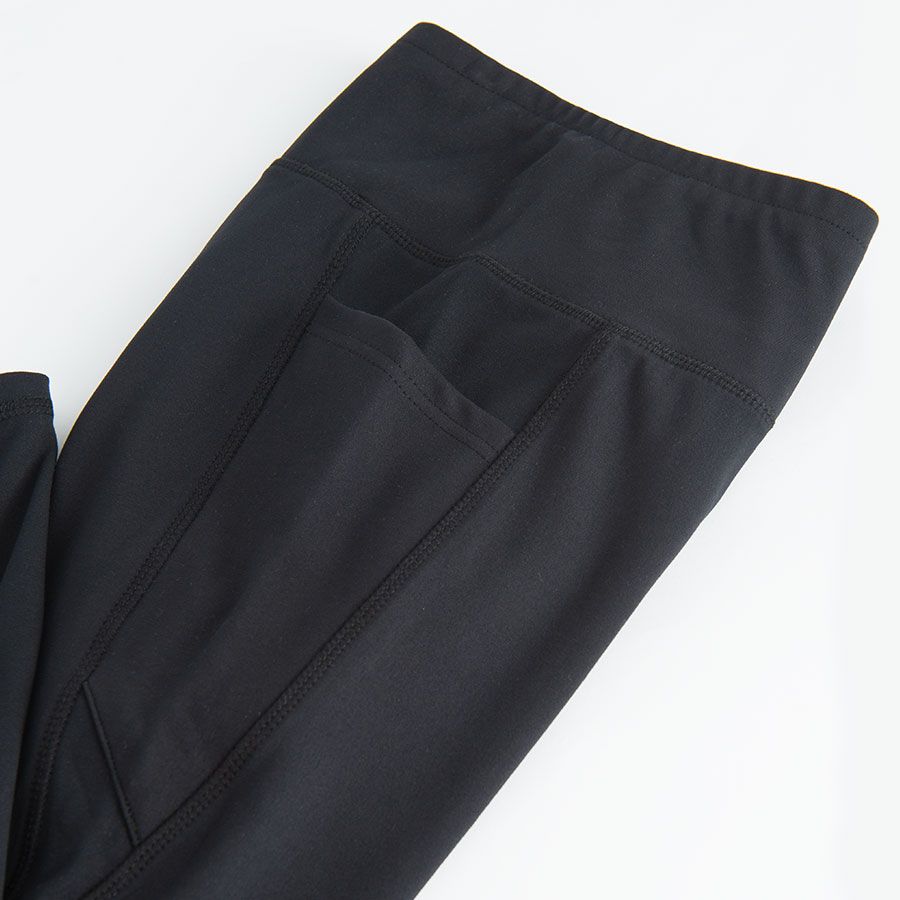 Black leggings