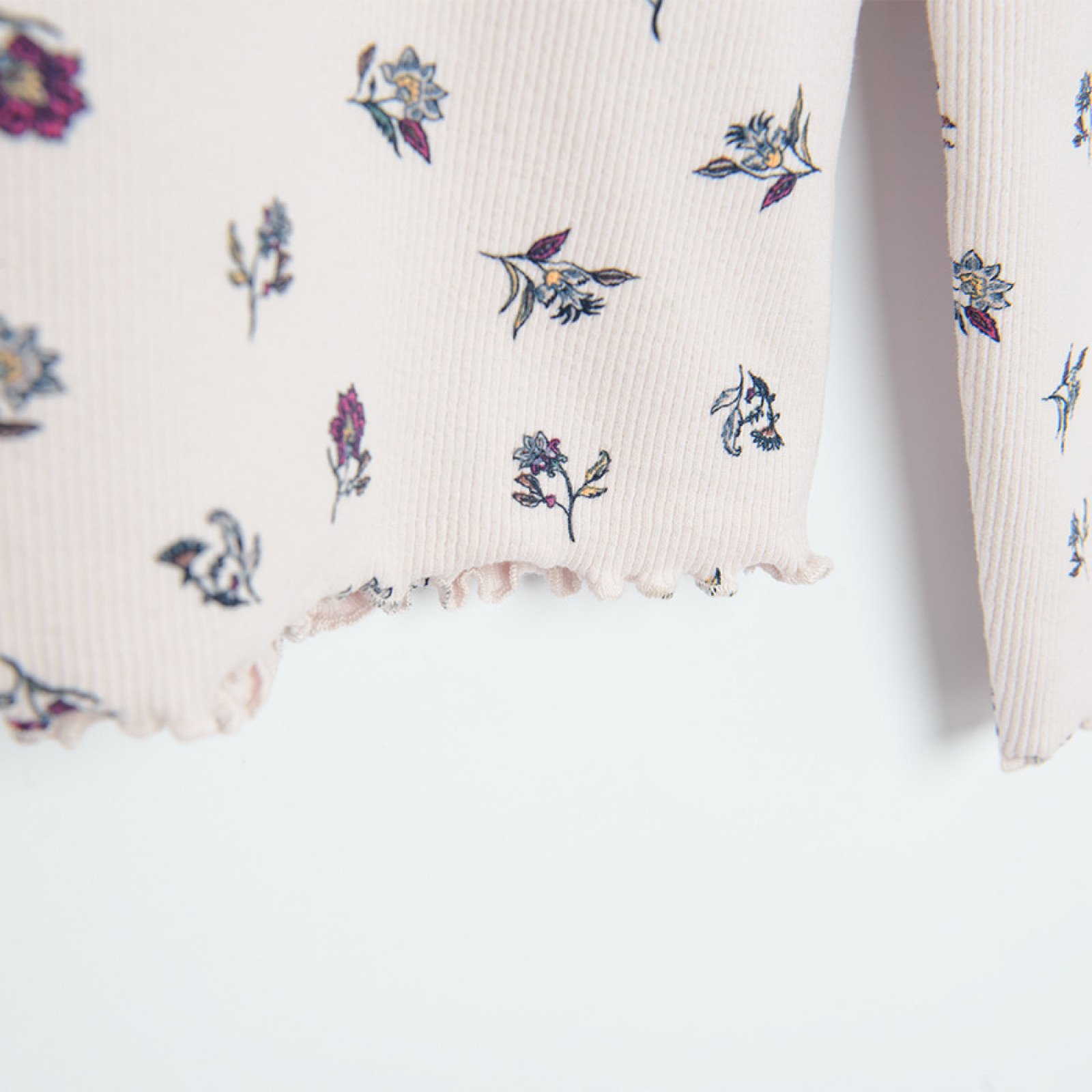 Pink with flowers print long sleeve blouse