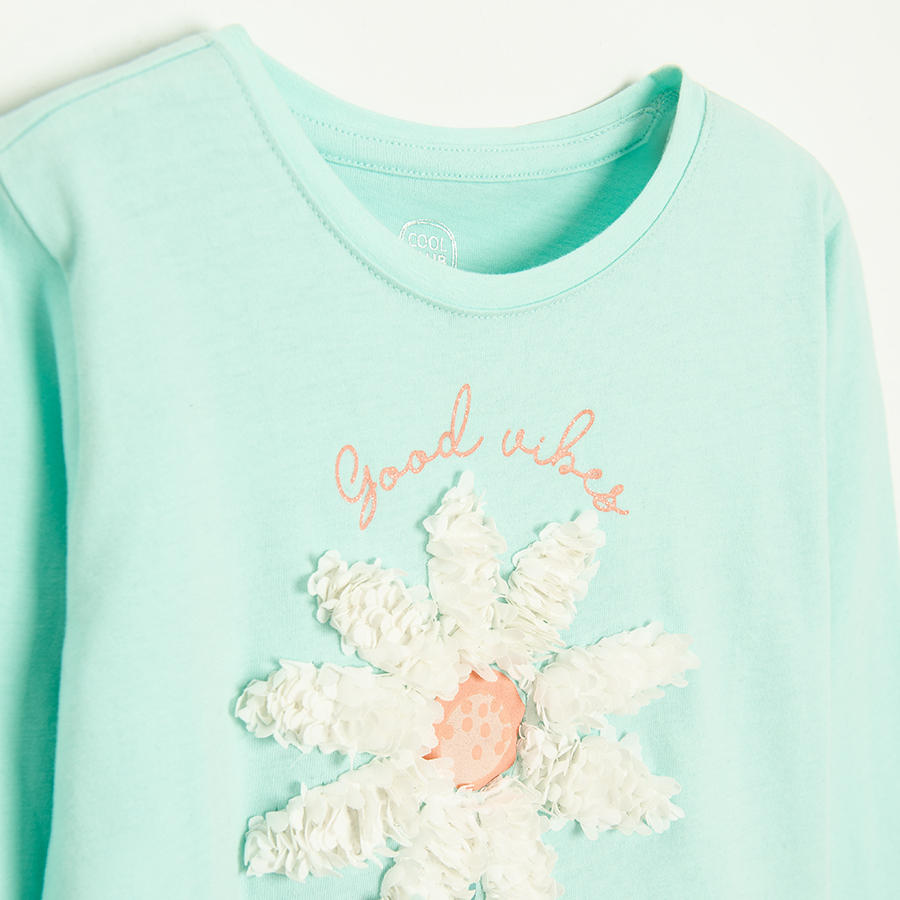 Mint long sleeve blouse with big daisy print Good vibes