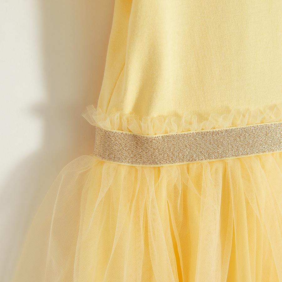 Φόρεμα κοντομάνικο κίτρινο με τούλινι φούστα χρύση ζώνη και στάμπα καρδούλα