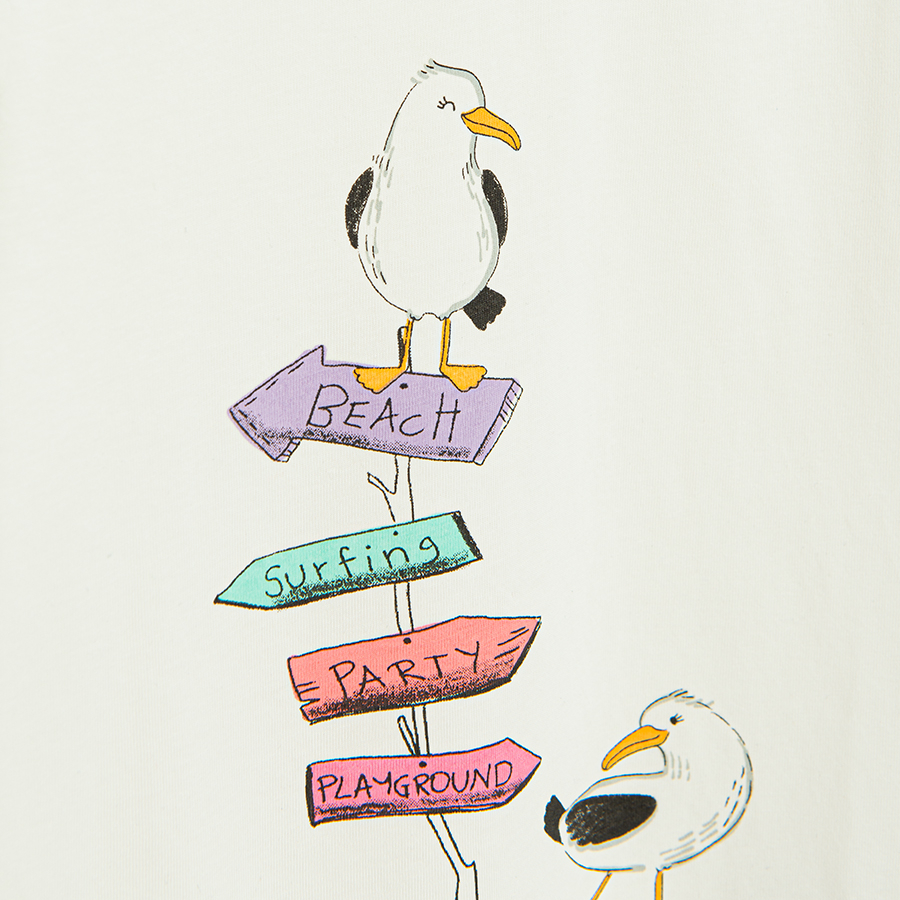 White T-shirt with seagulls print