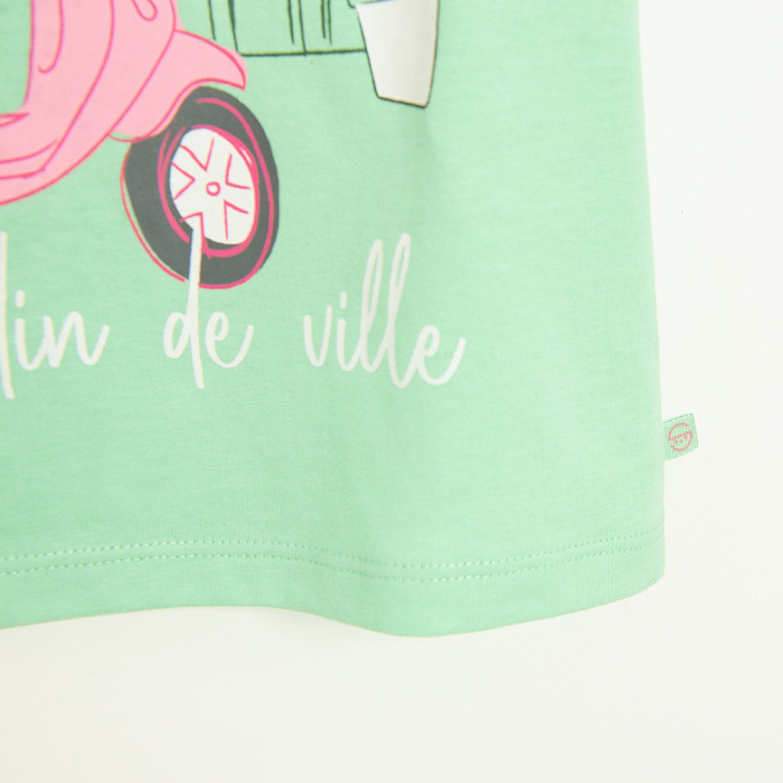 Mint T-shirt with vespa in city print