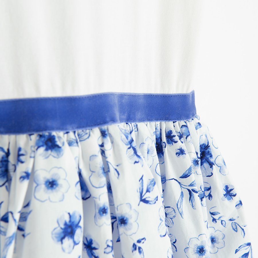 DRESSES CLASSIC
