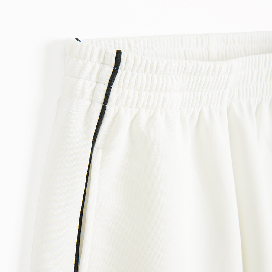 JOGGING PANTS