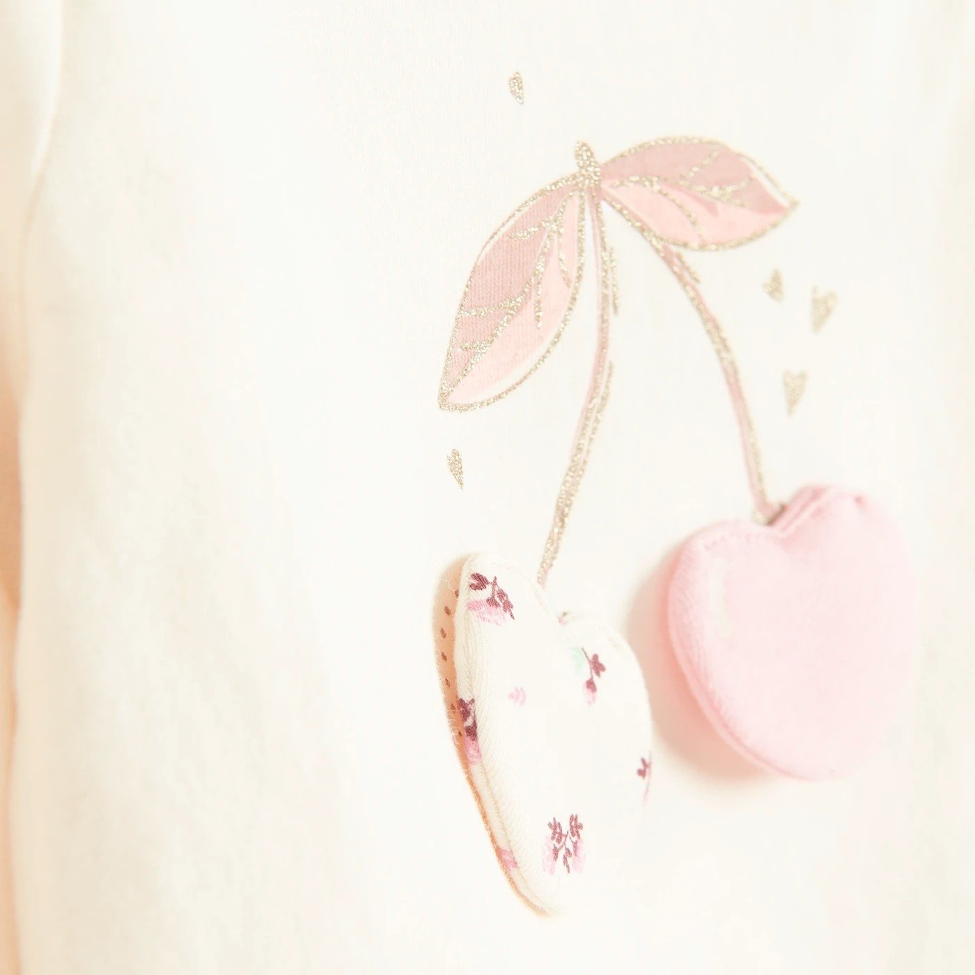 CLOTHING SET