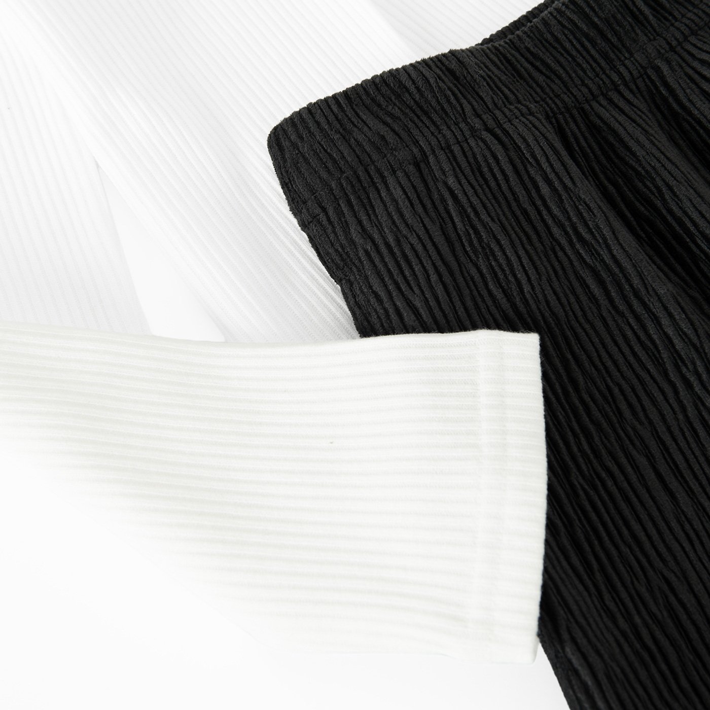 CLOTHING SET