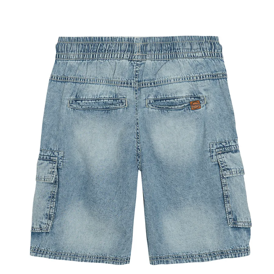 Denim shorts with adjustable waist and side pockets