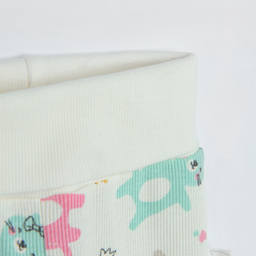 Mint swetashirt with kitten print and white leggings with various animals print