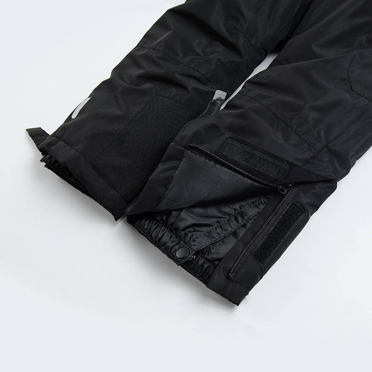 Black ski trousers