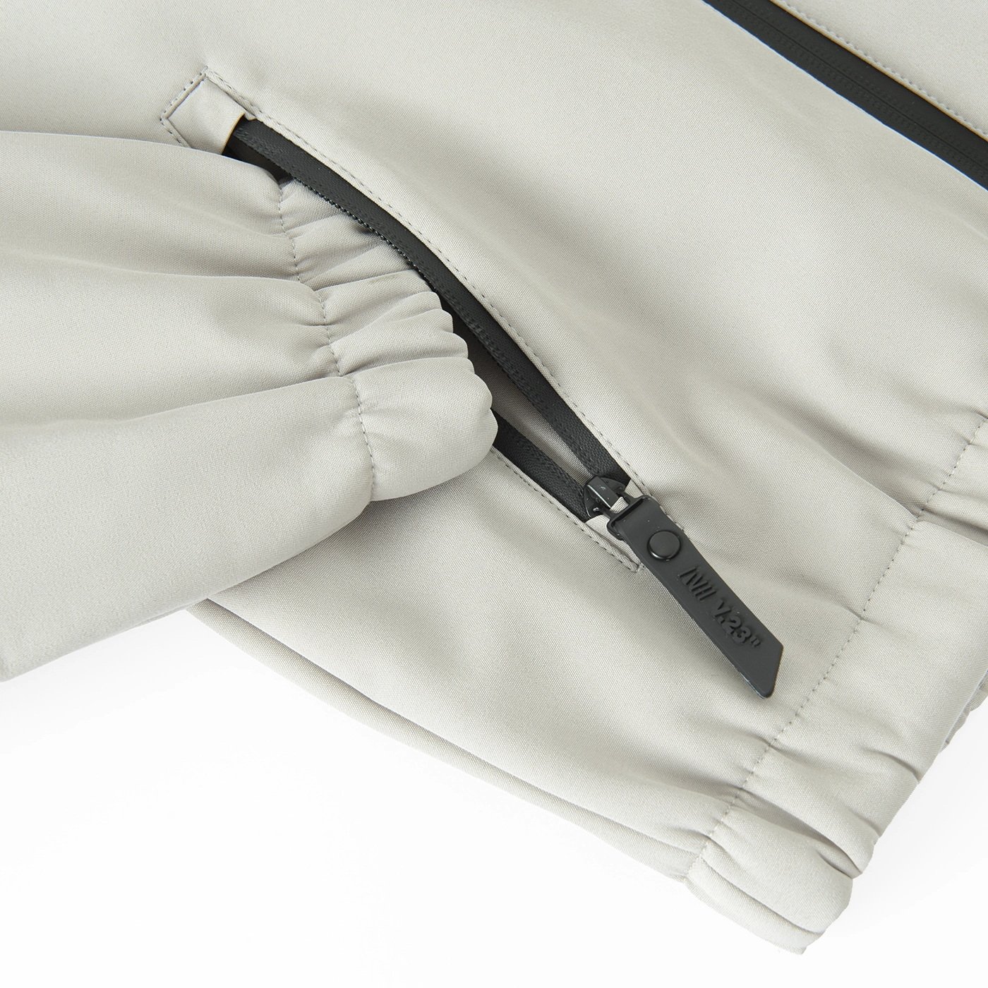 LIGHT JACKETS