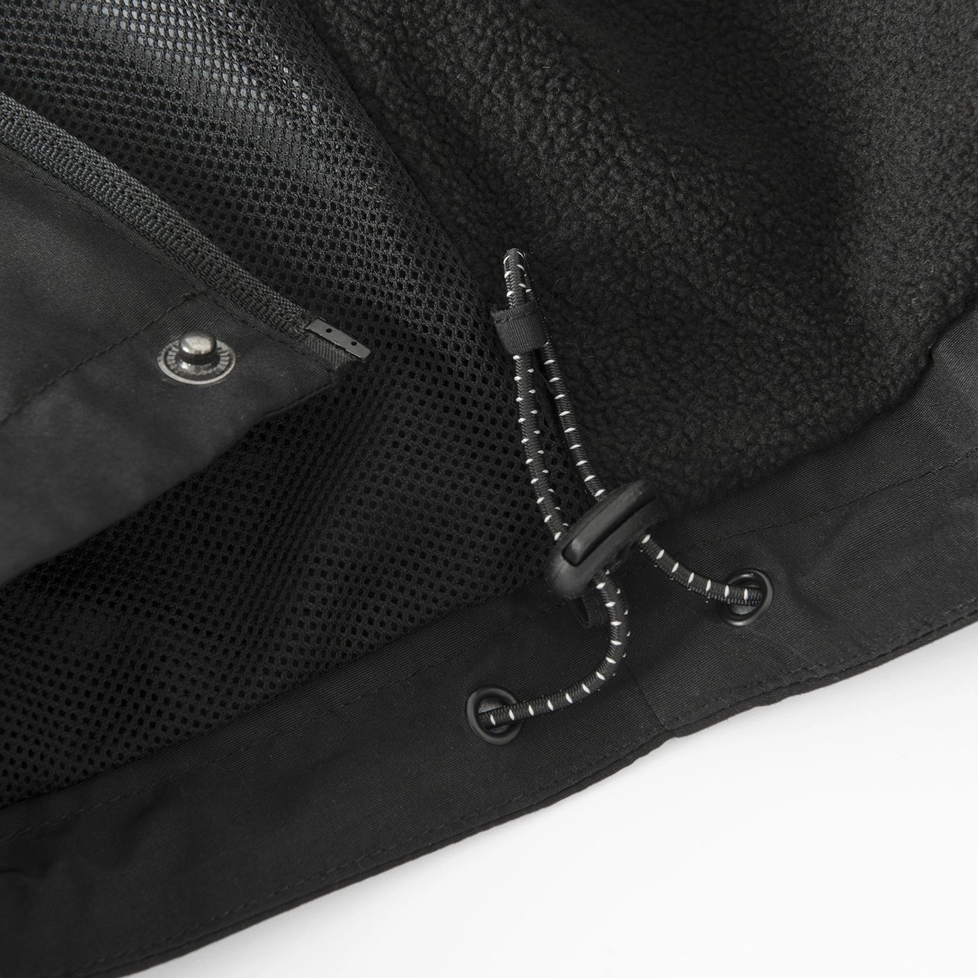 LIGHT JACKETS