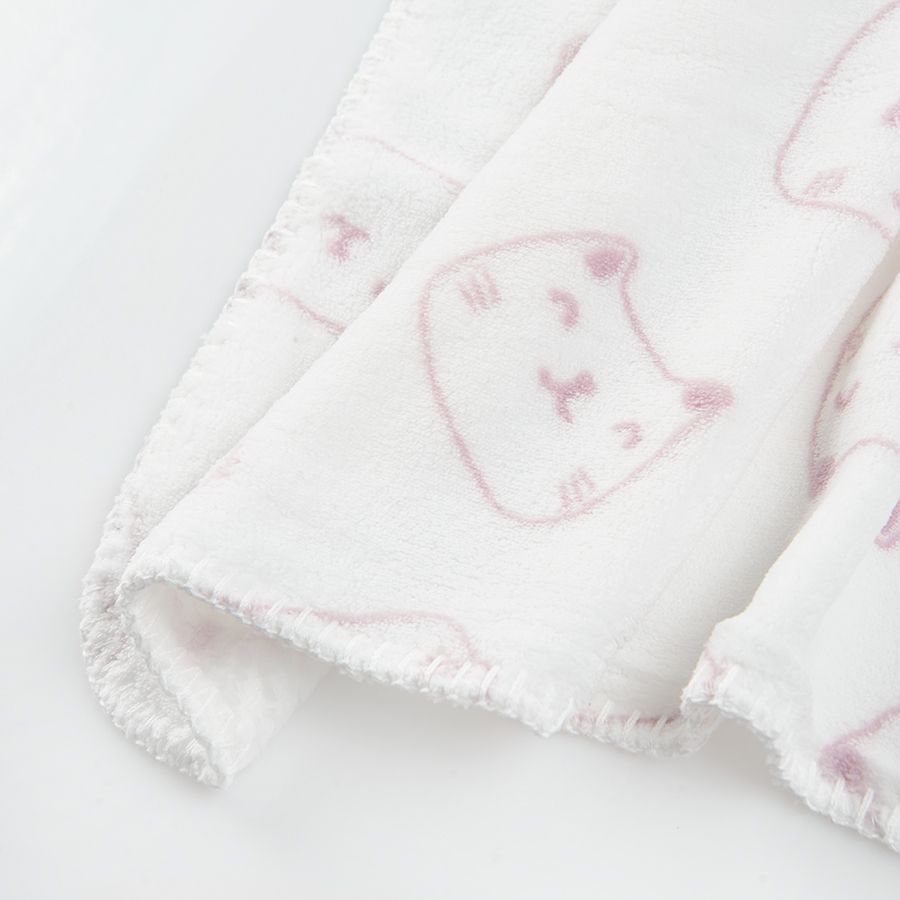 White blanket with cats print
