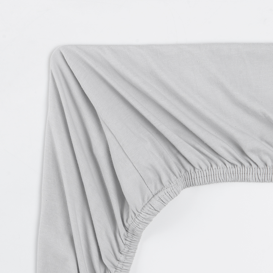 Grey fitted sheet