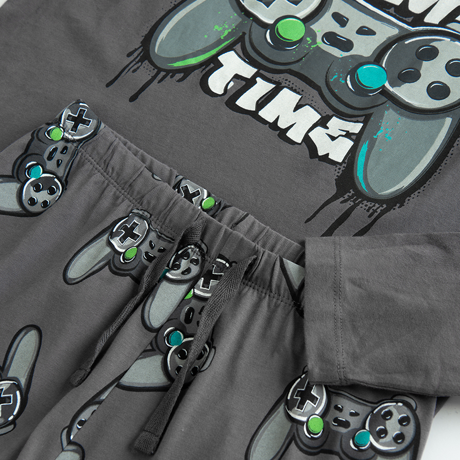 PYJAMAS