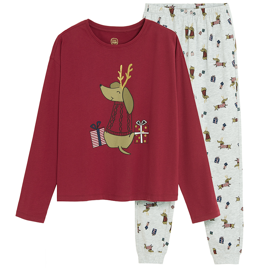 Red long sleeve blouse with raindeer and pants pyjamas