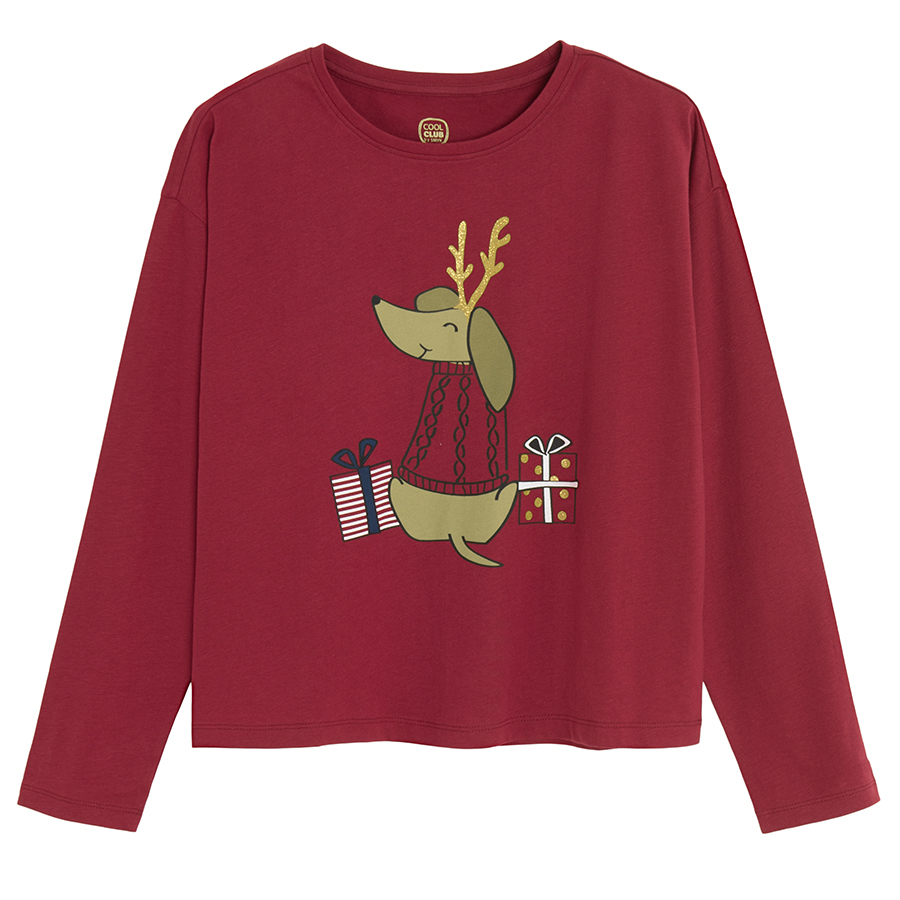 Red long sleeve blouse with raindeer and pants pyjamas