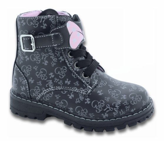 Boot with laces