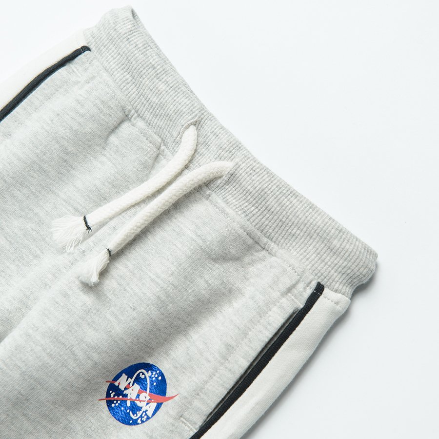 Φόρμα γκρι με κορδόνι και στάμπα Nasa