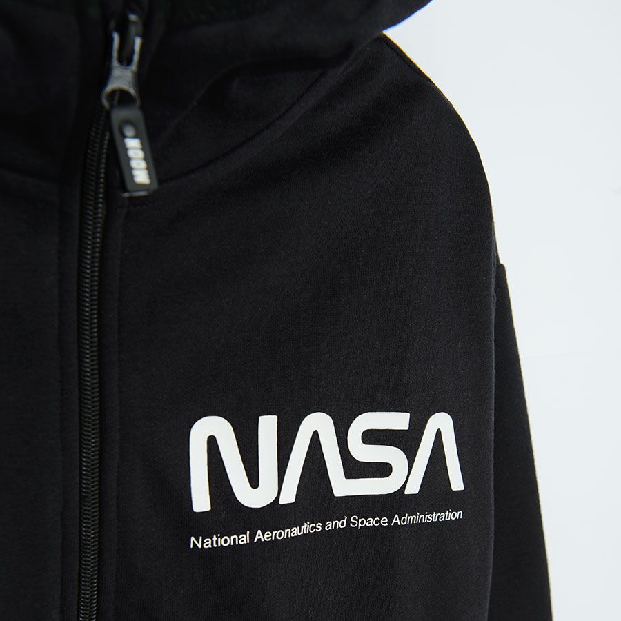 Φούτερ με φερμουάρ και κουκούλα μαύρο με στάμπα NASA