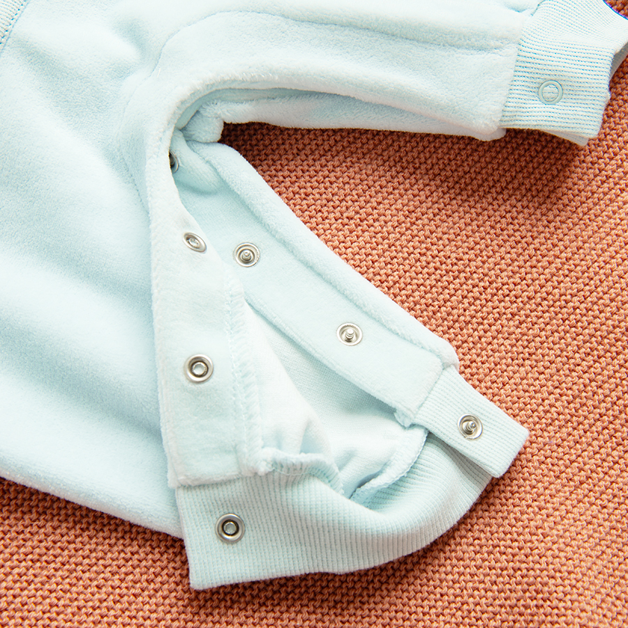 CLOTHING SET
