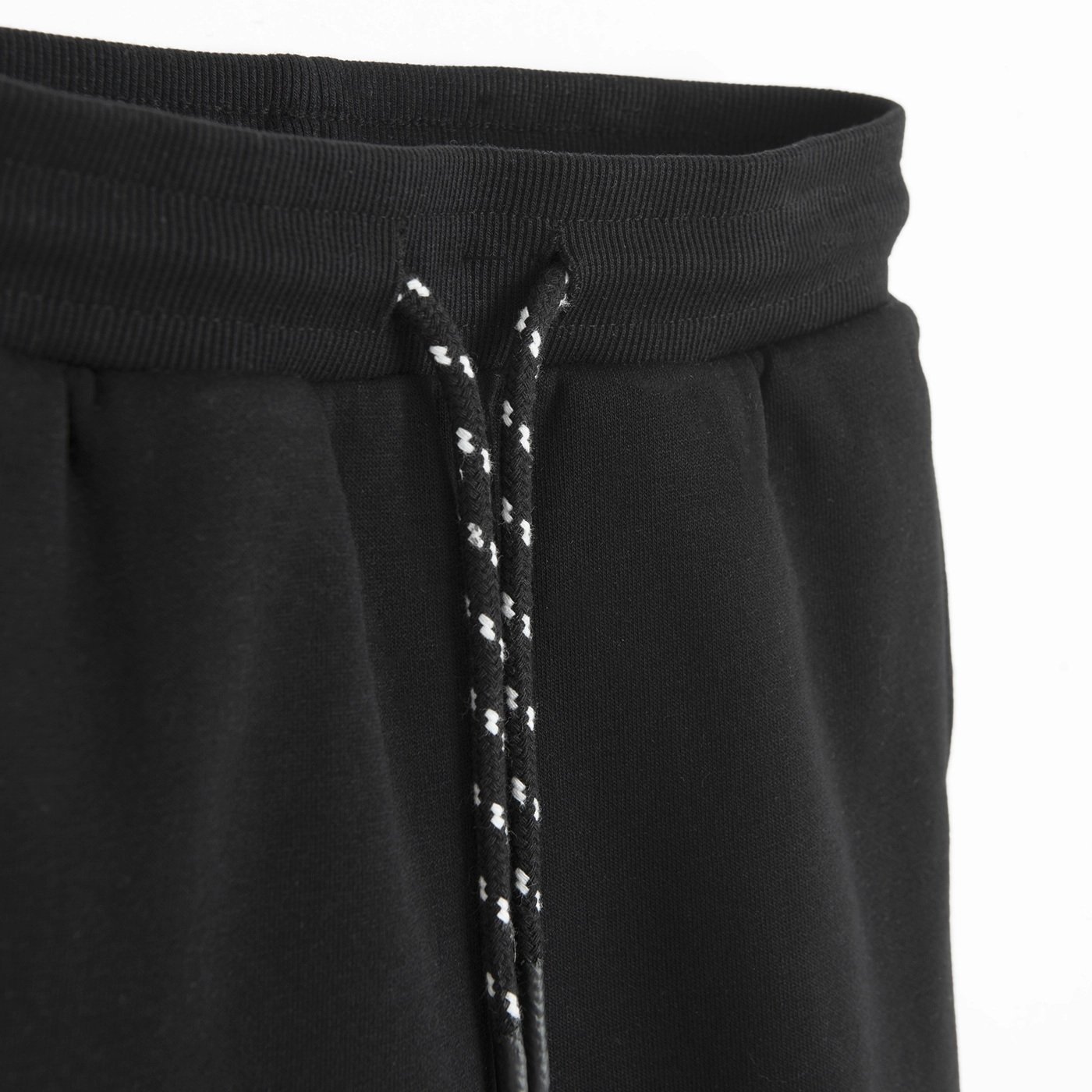 JOGGING PANTS