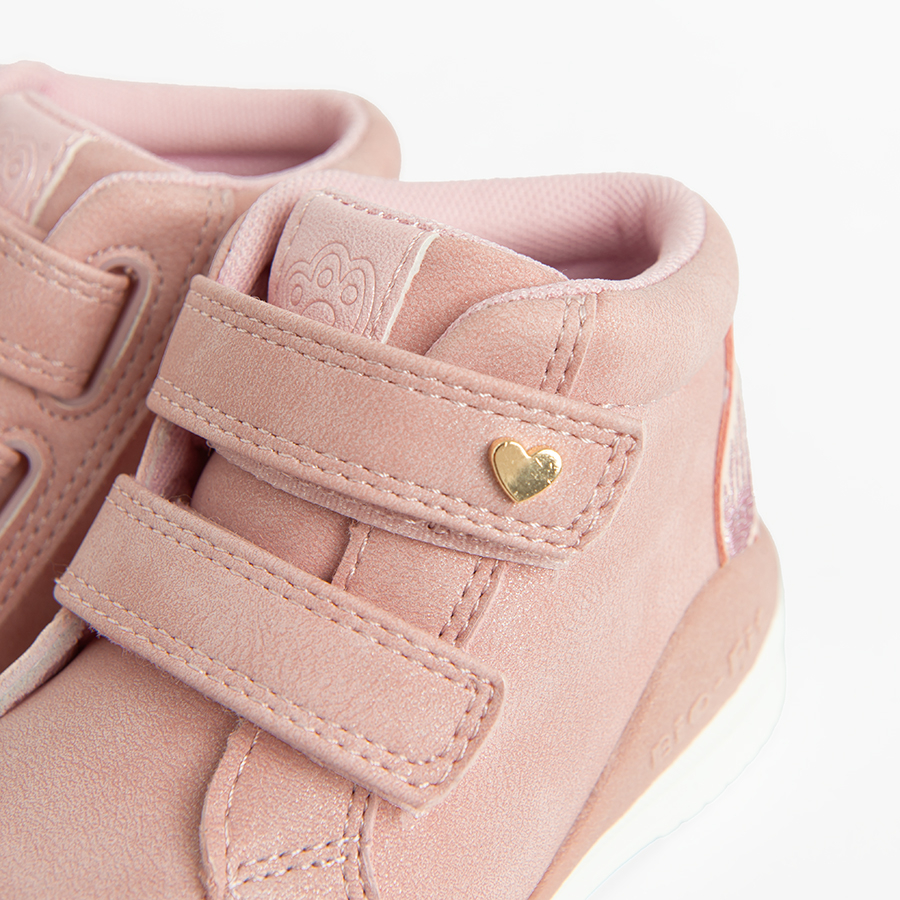 ANKLE SHOE