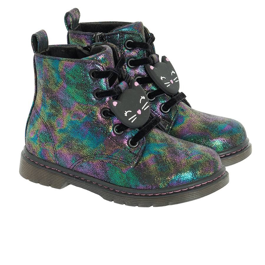 Black ankle shoes with kitten pattern