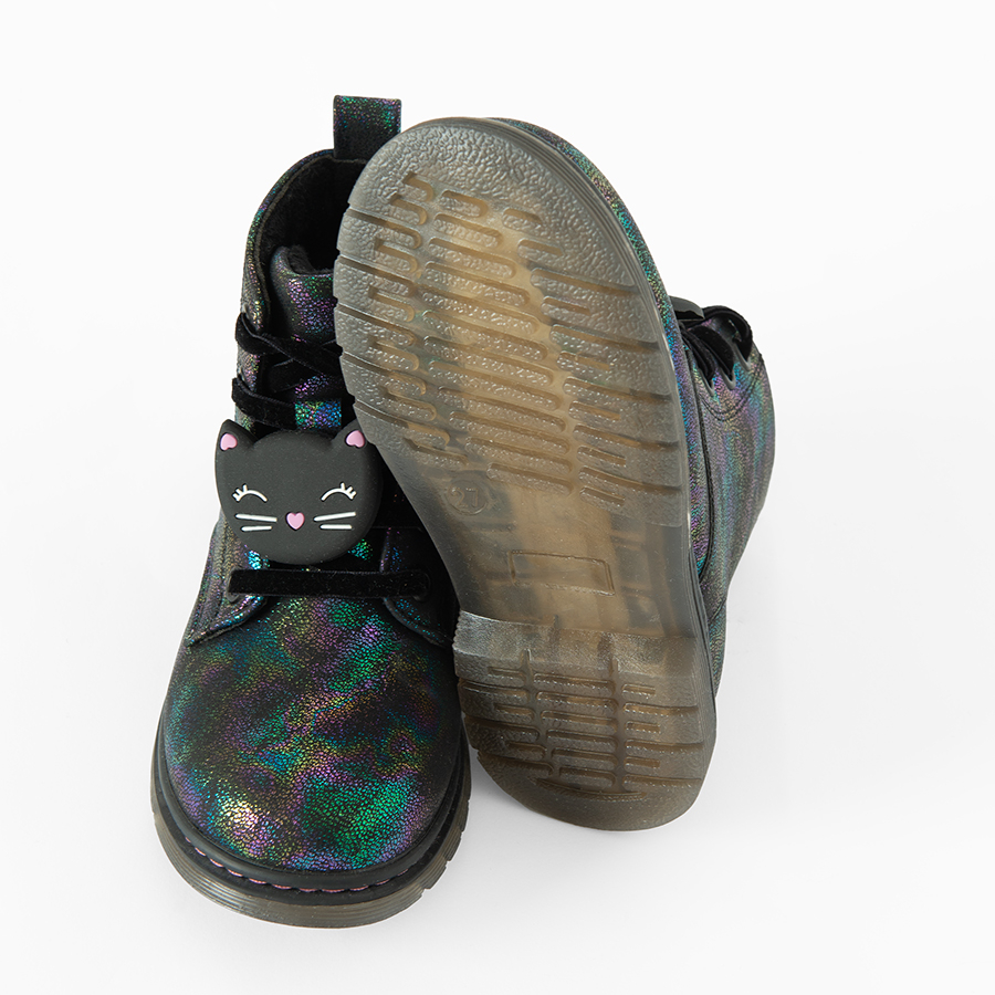 Black ankle shoes with kitten pattern