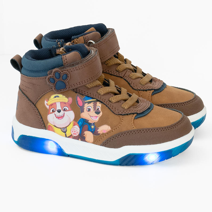 Μποτάκια καφέ με στάμπα PAW PATROL