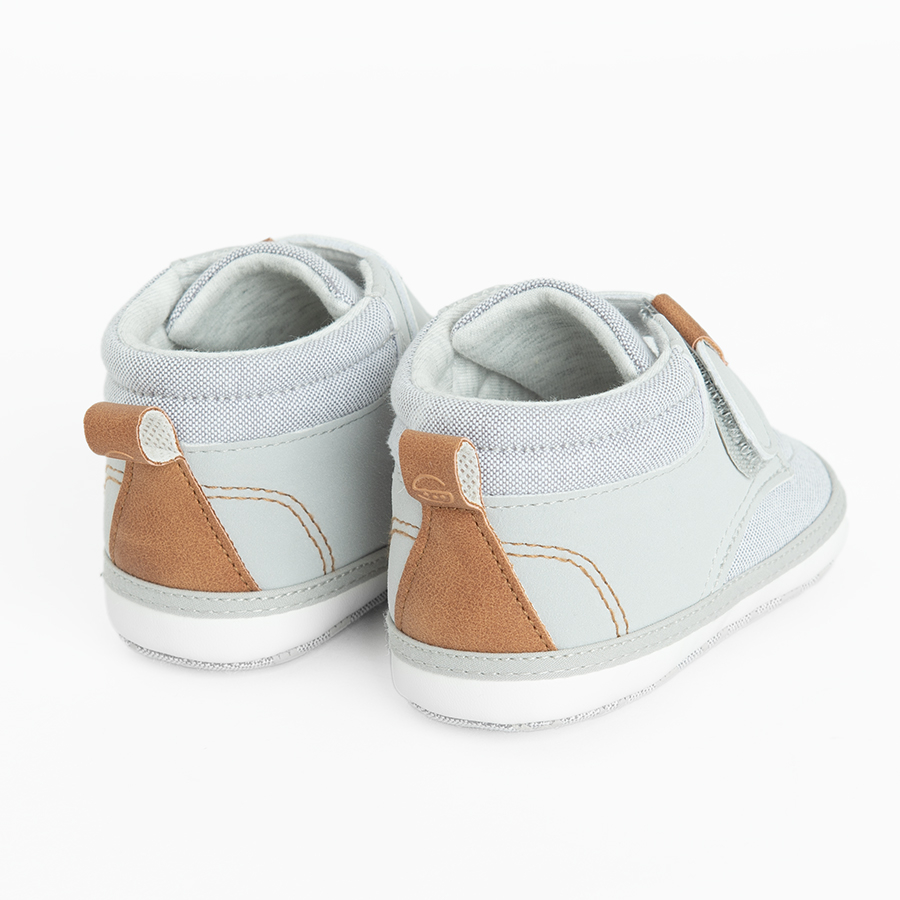 NEWBORN SLIPPER