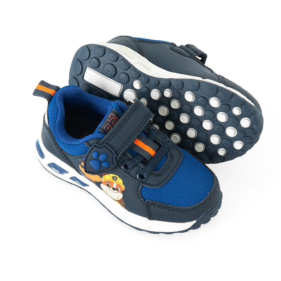 LEISURE SHOES