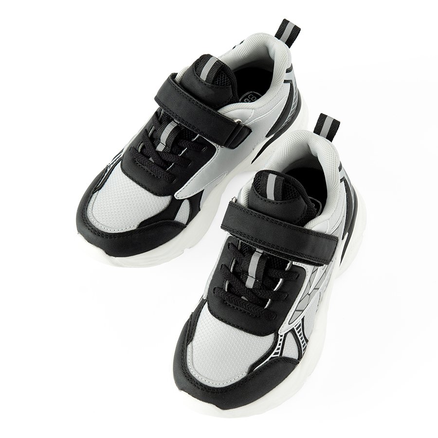 LEISURE SHOES
