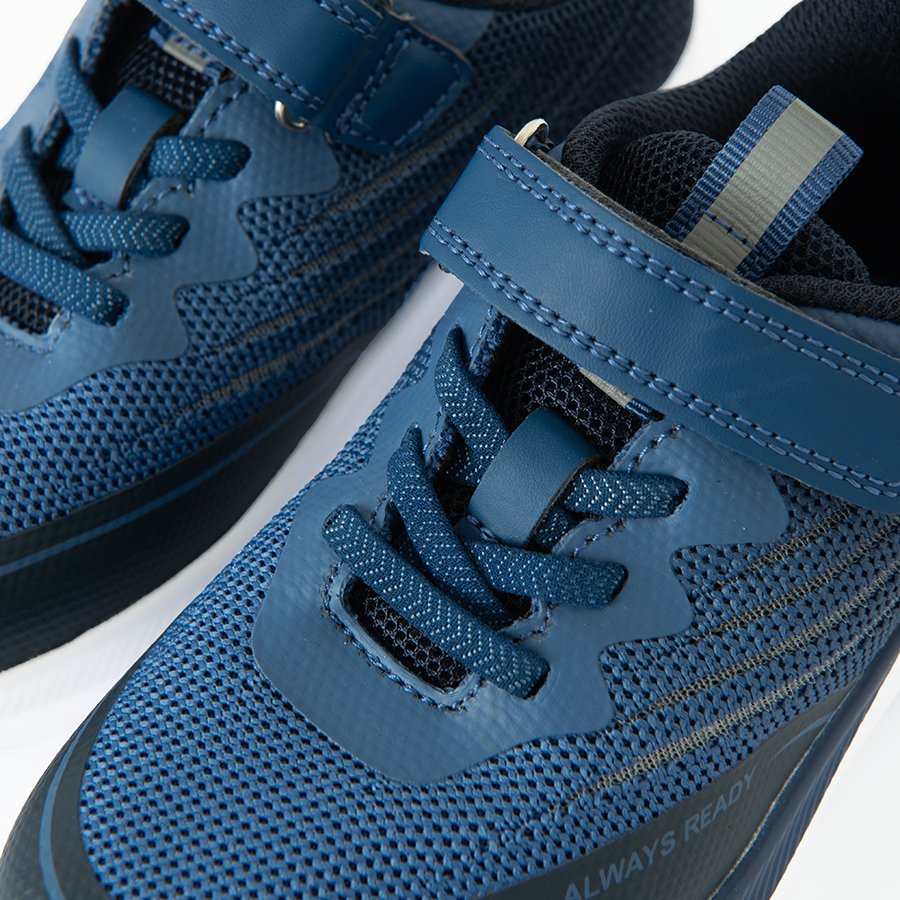 LEISURE SHOES