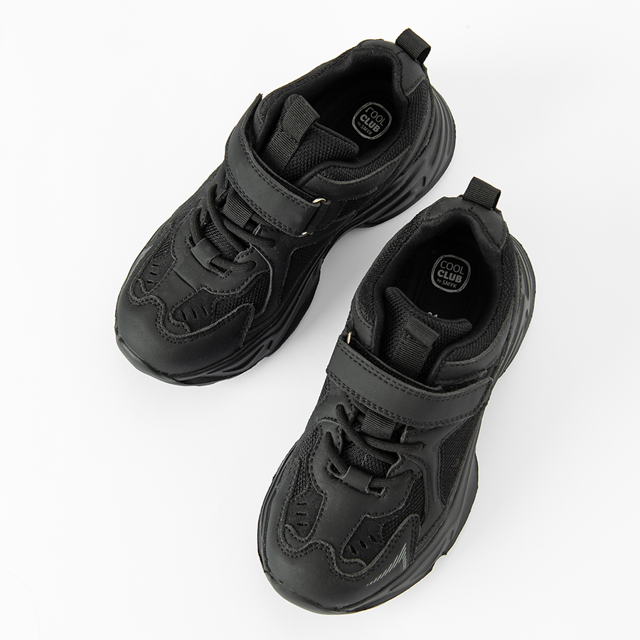 Leisure shoes