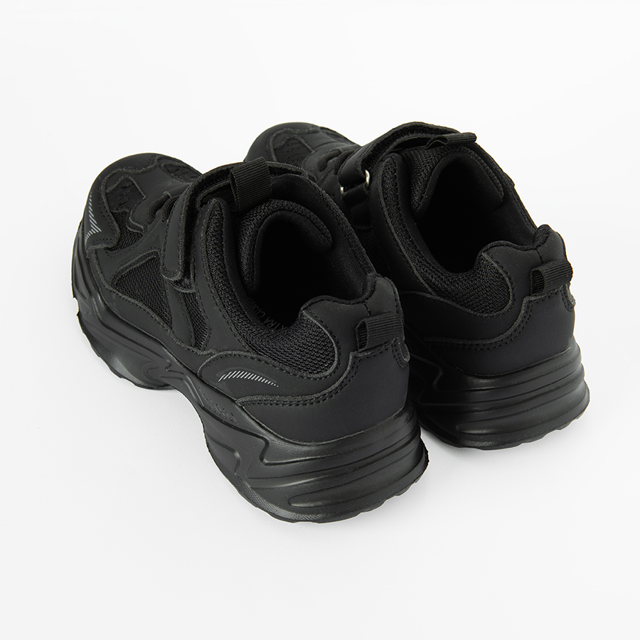 Leisure shoes