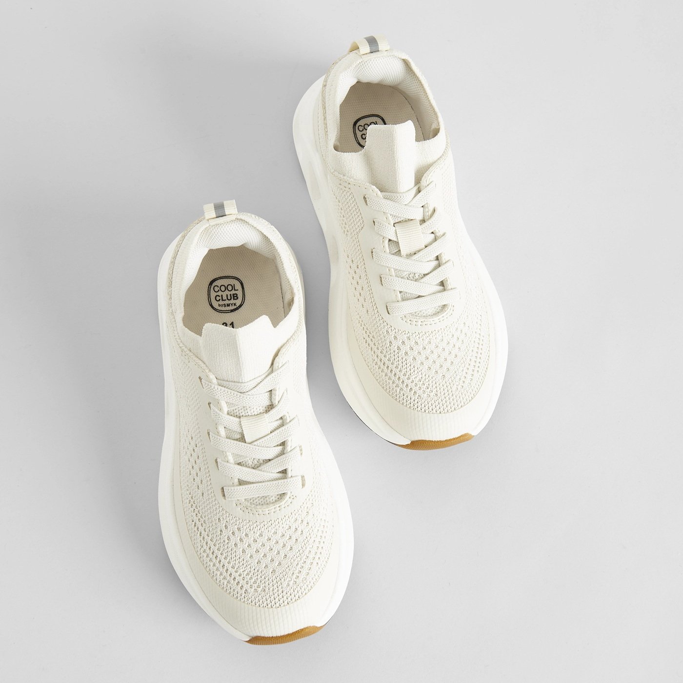 LEISURE SHOES